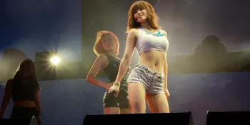Nyanyikan Lagu Beyonce, Hyosung Secret Tampil Seksi!