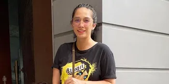 Nyaris Dua Bulan Pasca Melahirkan Anak ke-5, Ussy Sulistiawaty Sudah Kembali Langsing