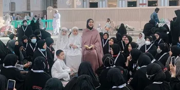Oki Setiana Dewi Berangkatkan Umrah Belasan Guru Quran
