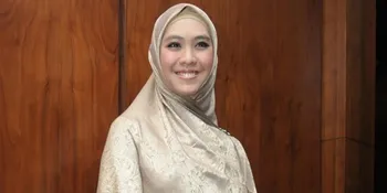 Oki Setiana Dewi Tahu Tren Hijab Yang Disukai Ibu-Ibu & Anak Muda