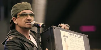 OMG! Bono Berubah Jadi Laba-Laba