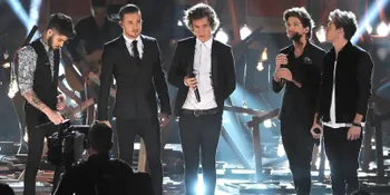 One Direction Respon Twit 'Jahat' Vokalis The Kooks