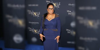 Oprah Winfrey Tampil Menawan di Premiere A Wrinkle In Time