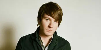 Owl City Jiplak Lagu Orang?