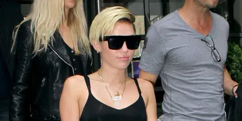 Pacar Baru Liam Hemsworth Bikin Miley Cyrus Murka