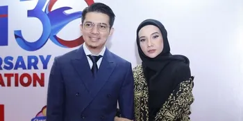 Pajang Foto Zaskia Sungkar, Irwansyah: Jatuh Cinta Sama Kamu Adalah Rezeki Allah