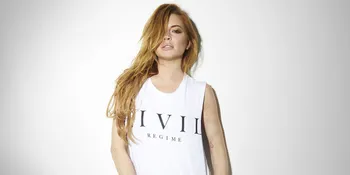 Pakai Baju Transparan, Bra Lindsay Lohan Tertangkap Kamera