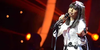 Pakai Berlian 4 Miliar, Rossa Tampil Bak Cleopatra