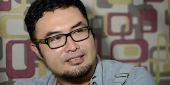 Pakai Cincin Batu Akik, Surya Saputra Disangka Dukun