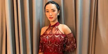 Pakai Dress Ketat, Zaskia Gotik Pamerkan Baby Bump yang Makin Besar