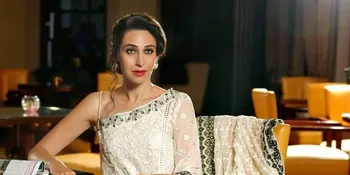 Pakai Dress Off Shoulder, Karisma Kapoor Secantik Putri Yunani
