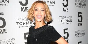 Pakai Dress Transparan, Beyonce Knowles Ekspos Segalanya