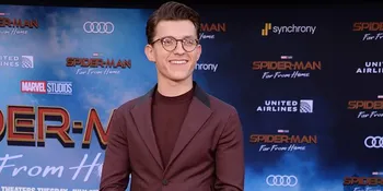 Pakai Kostum Spider-Man, Tom Holland Bikin Kejutan di RS Anak Korea