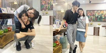 Pakai Seragam SMA, Ini 7 Potret Rossa Bareng Rizky Langit Ramadhan sang Anak bak Teman Sekelas - Dikira Pacar karena Kelewat Mesra