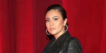 Pamer Punggung Polos di Bathub, Wulan Guritno Santai Nikmati Liburan di Bali