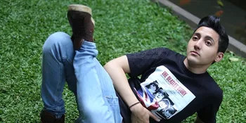 Pamer Tato dan Pose Nakal Bawa Silicone, Aaron Ashab Dikritik