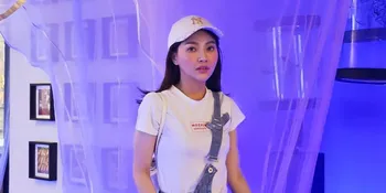 Panik Pundak Miring, Sarwendah Baru Tahu Alami Kelainan Pada Tulang Belakang - Pakai Korset Setiap Hari