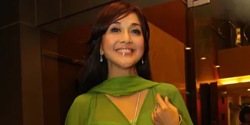 Paramitha Rusady Kenakan Gaun Phantom of The Opera di Ajang FFI