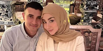 Pasangan Selebritis Ali Syakieb &#38; Margin Laris Manis Jadi Model