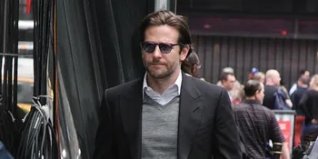 Pasca Badai Dahsyat di New York, Bradley Cooper Melenggang Tenang