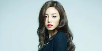 Pasca Putus, Goo Hara Posting Foto Kepala Terbalik