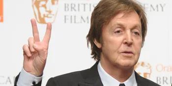 Paul McCartney Nyaris Mati Dalam Kecelakaan Helikopter