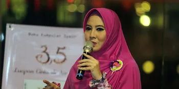 Peggy Melati Sukma Merasa Nikmat Pakai Jilbab Besar