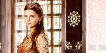 Pelin Karahan, Putri Meryem 'Abad Kejayaan' Yang Cantik Jelita