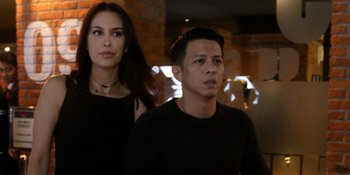 Peluk Mesra Ariel NOAH, Sophia Latjuba Pamer Cincin di Jari Manis