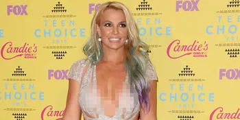 Pelukan Mesra, Britney Spears Pacari Sahabat Mantan Tunangannya?