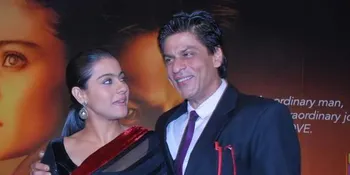 Pelukan Mesra! Shahrukh Khan Nyaris Cium Bibir Kajol