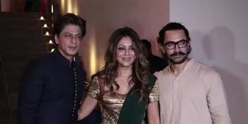 Pelukan, Shahrukh Khan dan Aamir Khan Adu Ganteng dan Sama Segar!