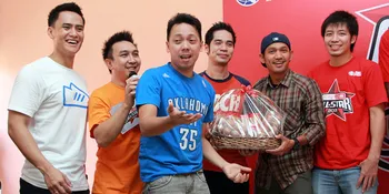 Pemain Basket NBA dan Happy Ballers Sambangi Panti Sosial