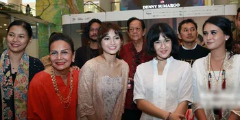 Pemeran 'KARTINI' Berbagi Cerita Serunya Kenakan Baju Adat Daerah