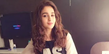 Penampilan Alia Bhatt Sukses Bikin Shahrukh Khan Kaget!