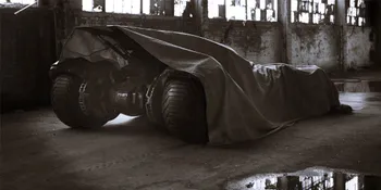 Penampilan Terbaru Mobil Batman - Segarang Tank Perang