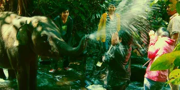 Pendapatan 'PARA PEMBURU GAJAH' Akan Disumbang ke WWF