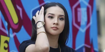 Pengakuan Anya Geraldine Pertama Kali Salat Subuh di Masjid, Hati Sedang Gundah