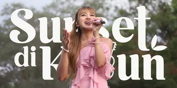 Pengalaman Baru Nonton Konser, Dengarkan Musik Sambil Nikmati Sunset Di Kebun