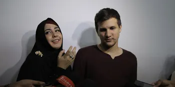 Pengalaman Ngeri Risty Tagor Dipandangi Oleh Lukisan