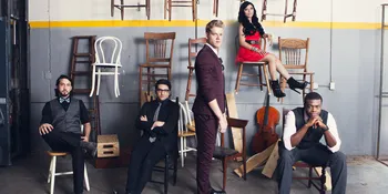 Pentatonix Bikin 'Problem' Ariana Grande Makin Hits