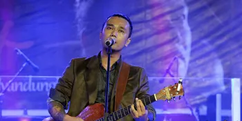 Penyanyi Ini Suaranya Mirip Banget Sama Iwan Fals