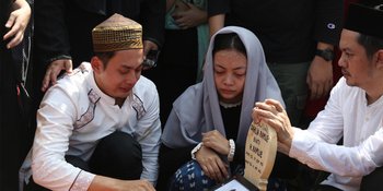 Penyesalan Kiki Farrel Usai Sang Bunda Meninggal Dunia