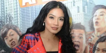 Perankan Penyanyi dengan Suara Mendesah Manja, Titi Kamal Sindir Syahrini?
