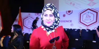 Perbedaan Musik Dangdut Zaman Dulu dan Sekarang di Mata Elvy Sukaesih