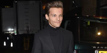 Perdana! Louis Tomlinson Akhirnya Unggah Foto Bayi Mungilnya