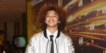 Pergi Kemana pun, Bastian Steel Selalu Siap Tempat Sampah