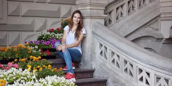 Peringati Hari Guru, Alina Boz Unggah Foto Saat Masih SD