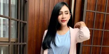 Pernah Belajar Vokal Dengan Drummer Ungu, Vernita Syabilla Bakal Rilis 'Kokoh Tampan'