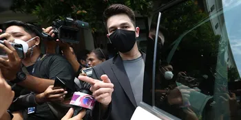 Pernah Ditendang Dhena Devanka, Jonathan Frizzy Bawa Bukti Foto Rekaman CCTV